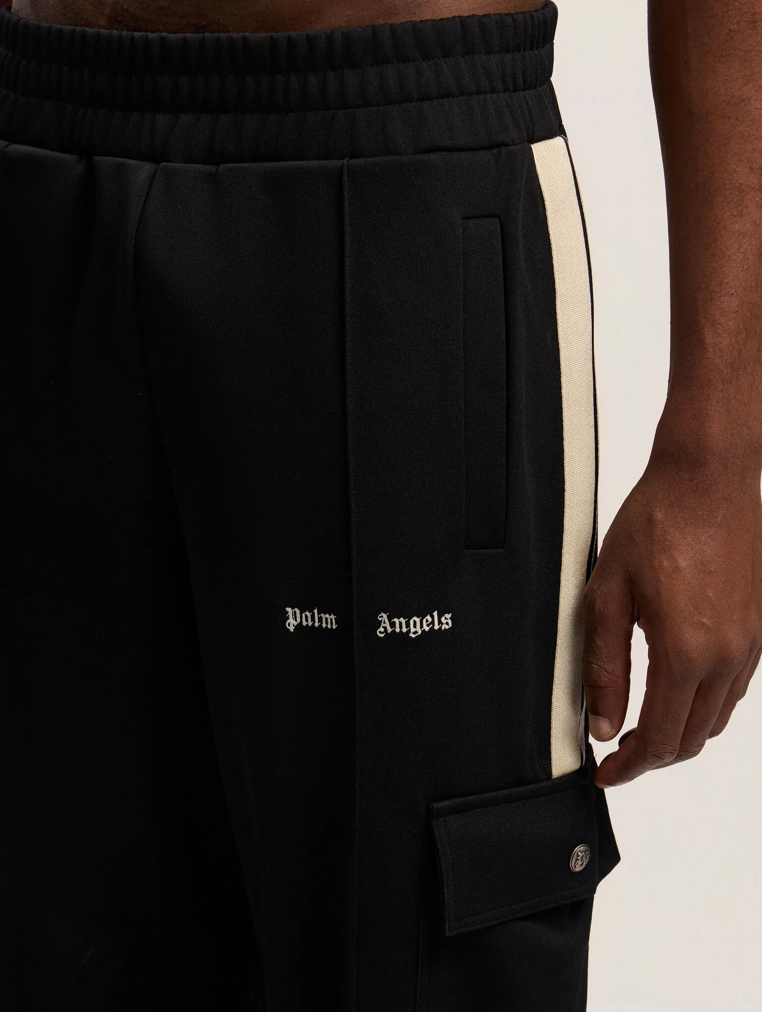 classic-logo-cargo-track-pant-4 classic-logo-cargo-track-pant-4