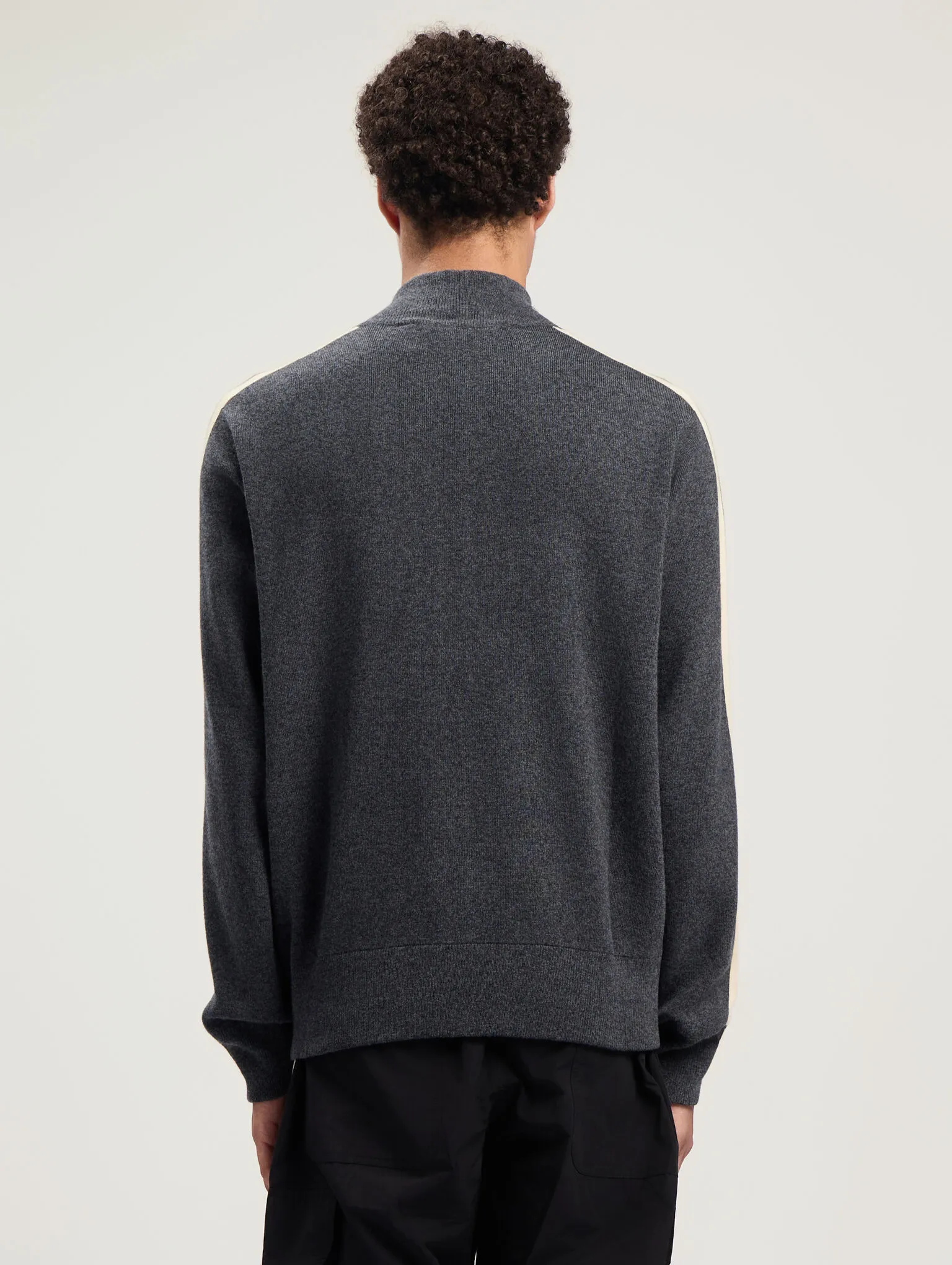 classic-logo-knit-grey-track-jacket-4 classic-logo-knit-grey-track-jacket-4