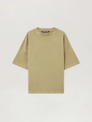 curved-logo-loose-collar-army-green-t-shirt
