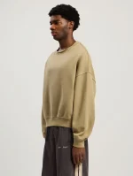 curved-logo-loose-collar-crew-2