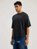 curved-logo-loose-collar-vintage-black-t-shirt-2