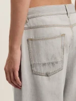 curved-logo-loose-denim-pants-4