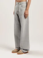 curved-logo-loose-denim-pants2