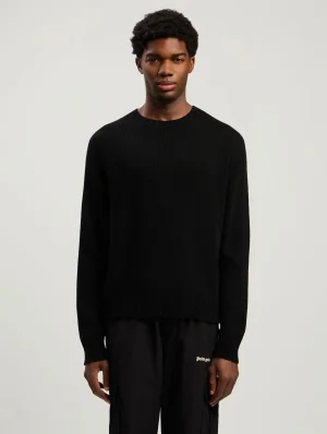 curved-logo-sweater-1