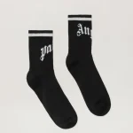 curved-logo-track-socks