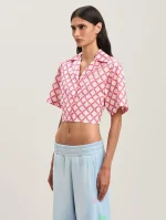 net-logo-crisscrossed-shirt-3