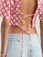 net-logo-crisscrossed-shirt-5