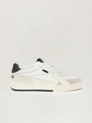university-white-sneaker