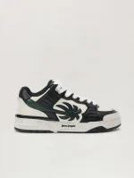 venice-worn-out-sneakers