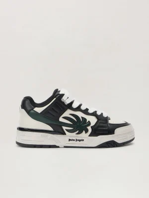 venice-worn-out-sneakers